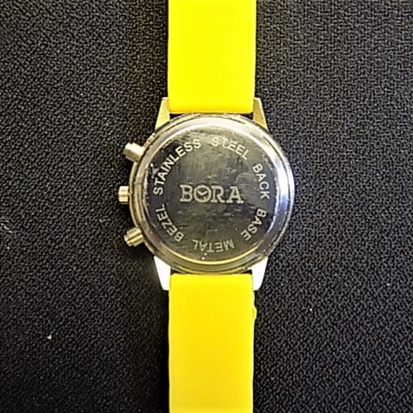 BORA YELLOW NUMERAL SILICONE BAND CRYSTAL WATCH - Picture 6 of 6